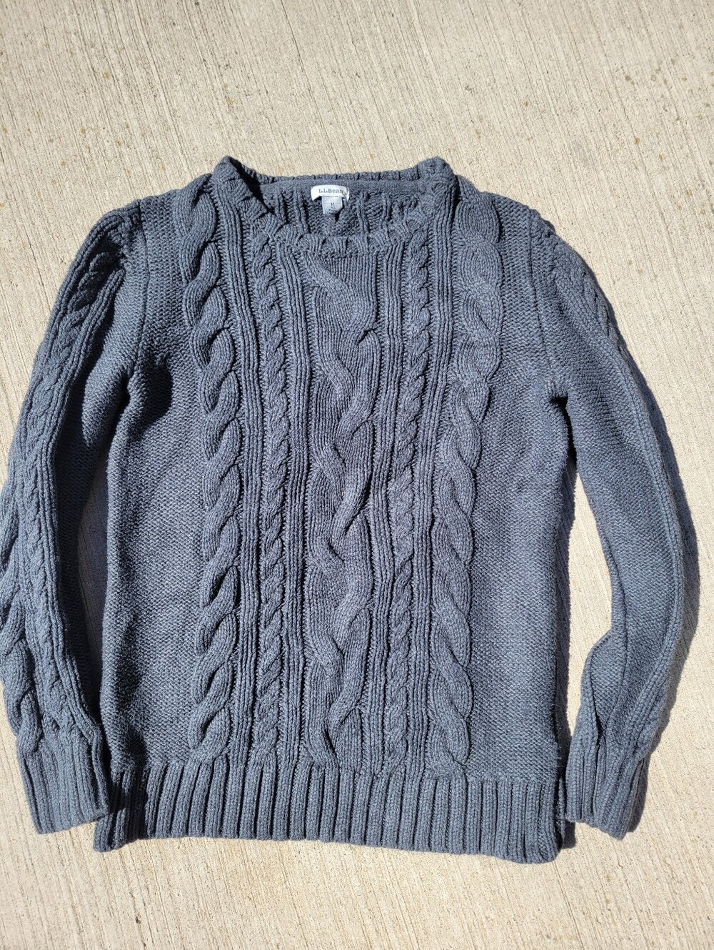 L.L. Bean Women's Double L Cable Sweater Crewneck100% cotton cable-knit size Med